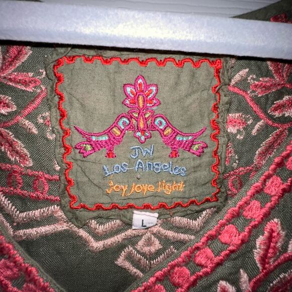 NWOT, Johnny was in Broad Street shirt oversized size large. - Picture 3 of 5